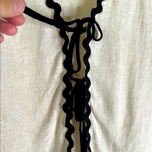 Women's Cream and Black Trim Short Set - Picture 5 of 12